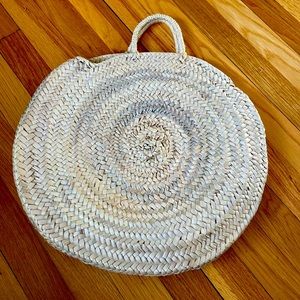 Woven straw bag